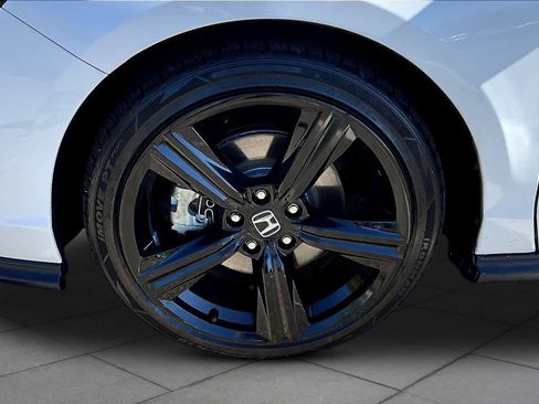 Used 2025 Honda Accord Sport image 10