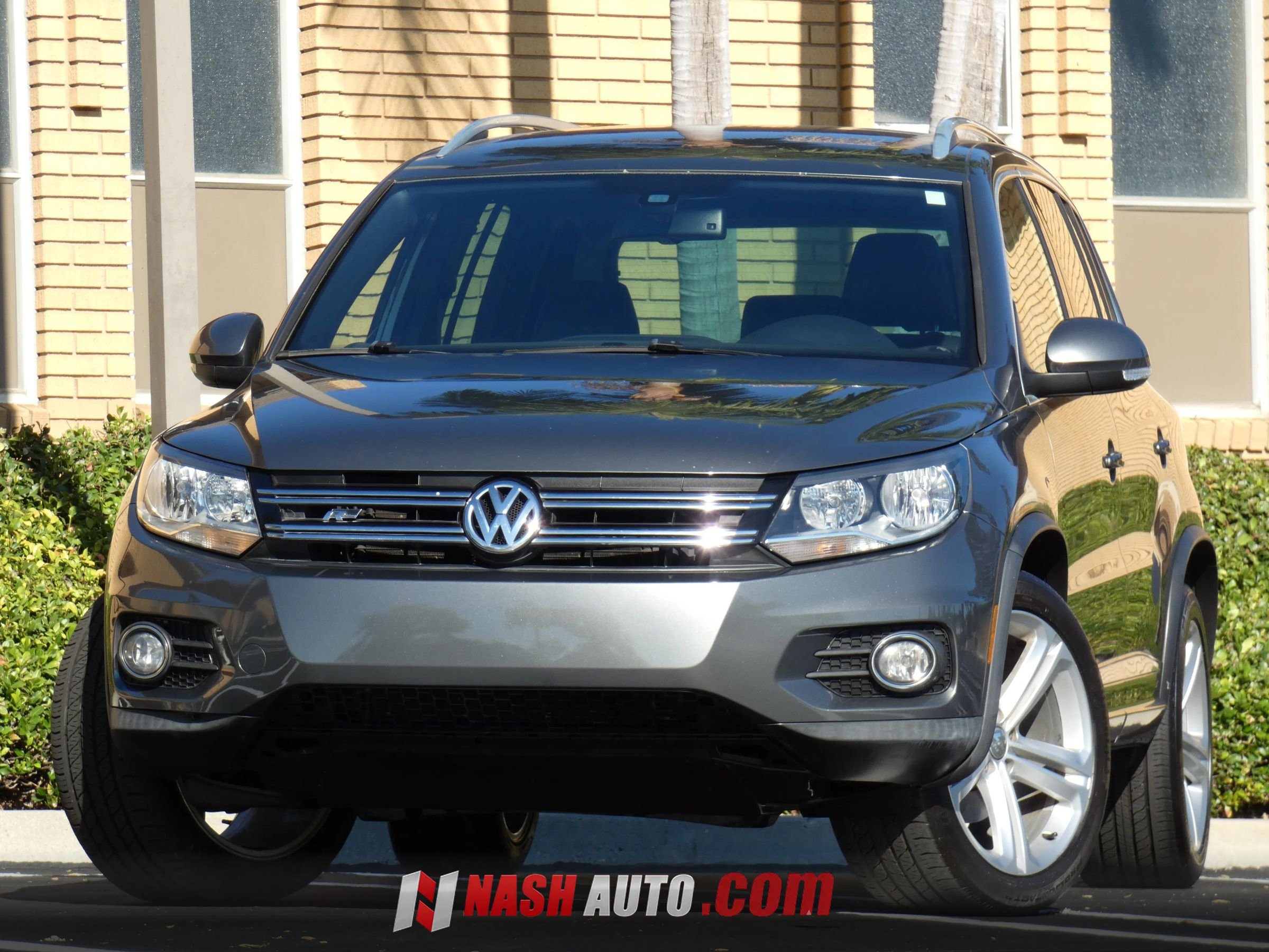 Used 2016 Volkswagen Tiguan R-Line FWD image 4