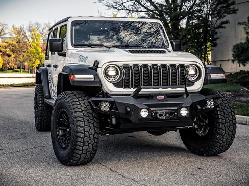 New 2026 Jeep Wrangler Unlimited Rubicon w/ Technology Group image 2