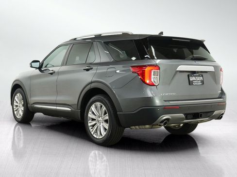 Used 2021 Ford Explorer Limited w/ Equipment Group 301A AWD/4WD image 4