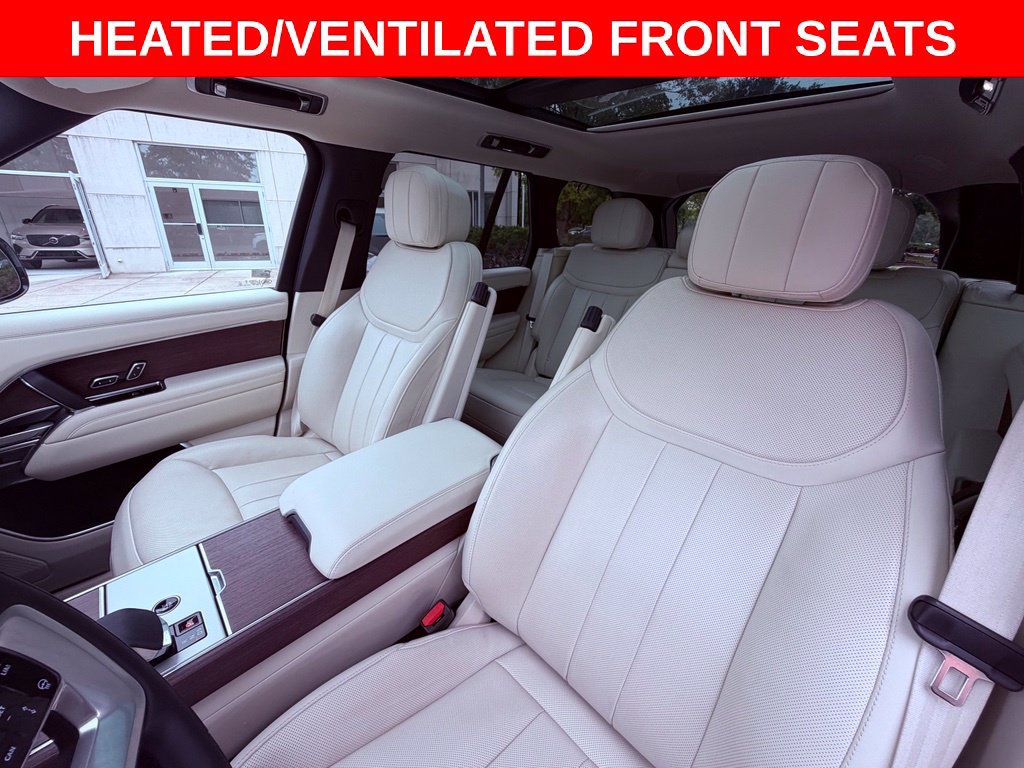 Used 2025 Land Rover Range Rover SE AWD/4WD image 15