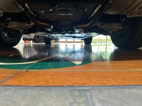 Certified 2026 Land Rover Range Rover Velar Dynamic SE AWD/4WD image 9