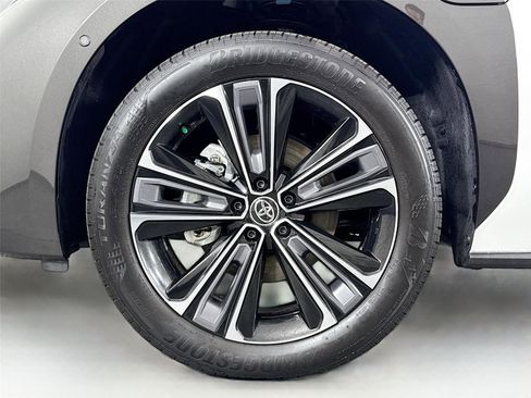 New 2025 Toyota bZ4X AWD image 12