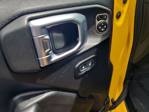 Used 2020 Jeep Wrangler Unlimited Sport S image 13