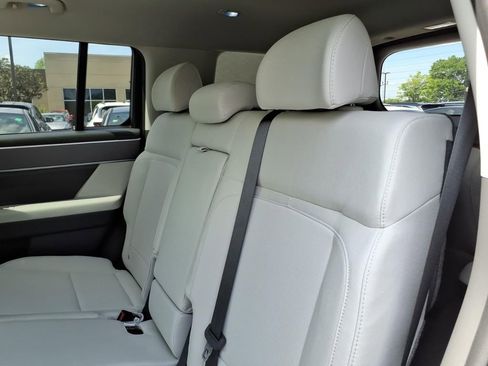 New 2026 Hyundai Santa Fe SE image 11