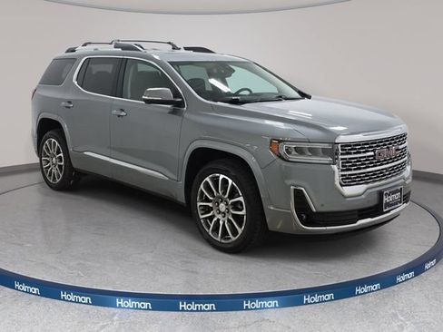 Used 2023 GMC Acadia Denali w/ Denali Technology Package AWD/4WD image 4
