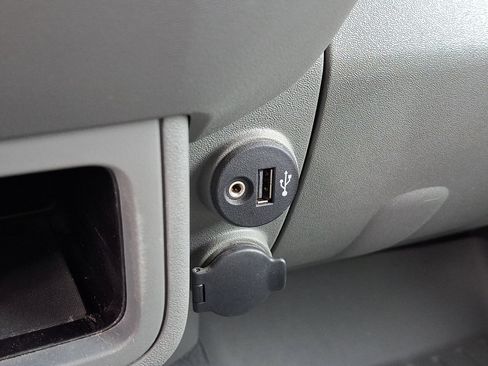 Used 2019 Nissan Frontier SV AWD/4WD image 32