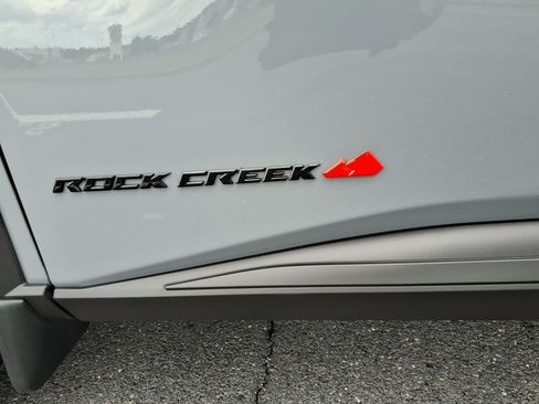 Used 2025 Nissan Rogue SV AWD/4WD image 7