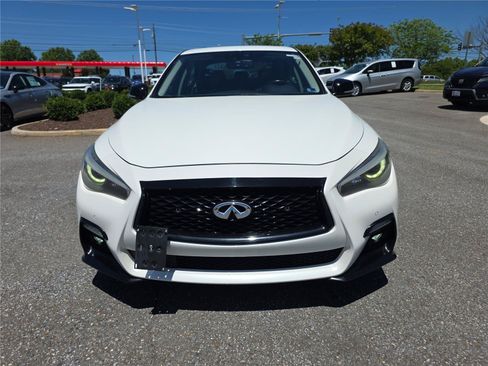 Used 2017 INFINITI Q50 Red Sport 400 AWD/4WD image 8