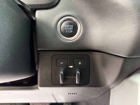 Used 2024 Toyota Tundra Platinum image 22