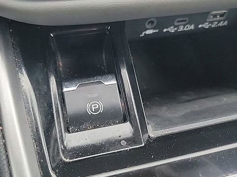 Used 2023 Subaru Outback Premium image 52