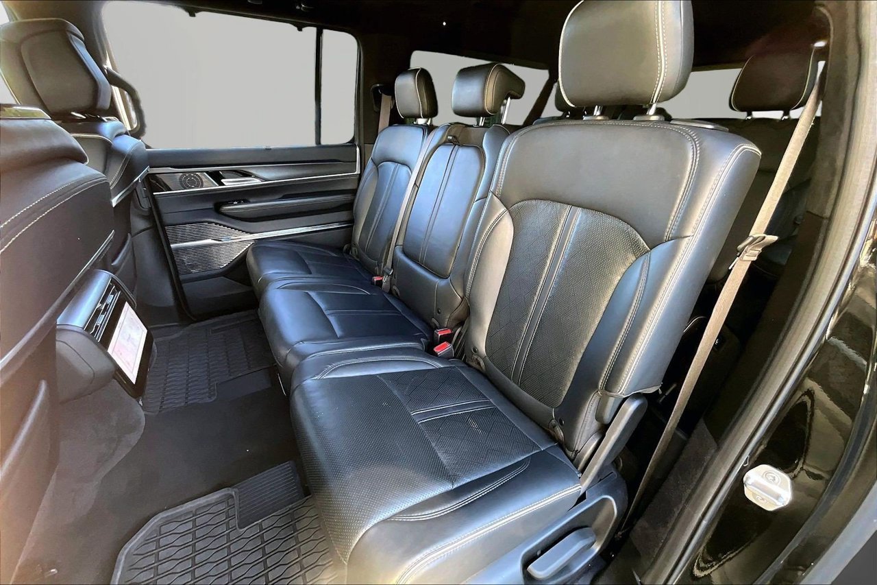 Used 2024 Jeep Grand Wagoneer L Series II w/ Quick Order Packagew 28T AWD/4WD image 22