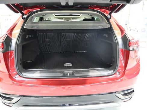 Used 2023 Buick Envision Essence w/ Sport Touring Package image 30