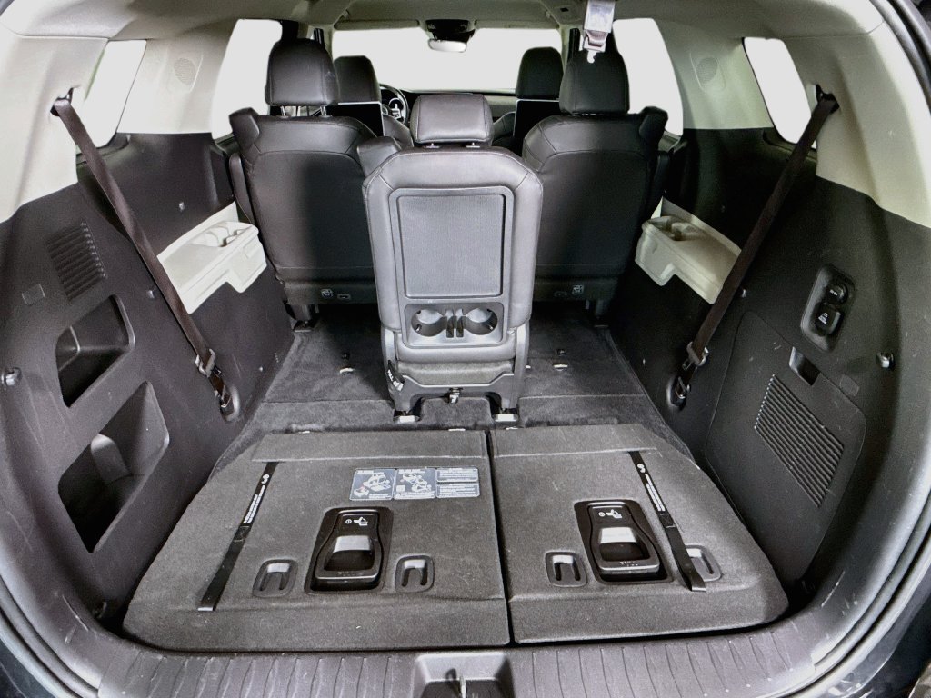 Used 2024 Kia Carnival SX FWD image 31
