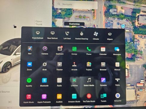 Used 2023 Tesla Model 3 Standard Range image 40