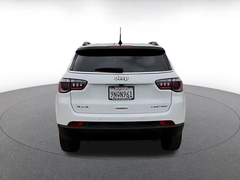 Used 2025 Jeep Compass Limited AWD/4WD image 10