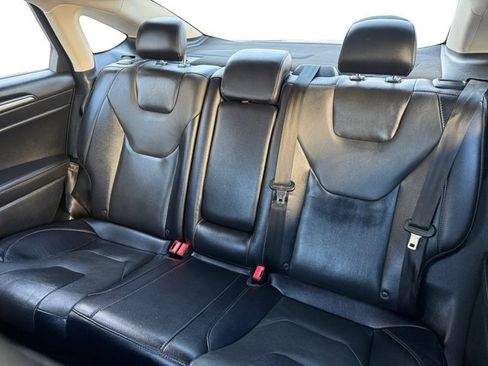 Used 2018 Ford Fusion Titanium AWD/4WD image 11