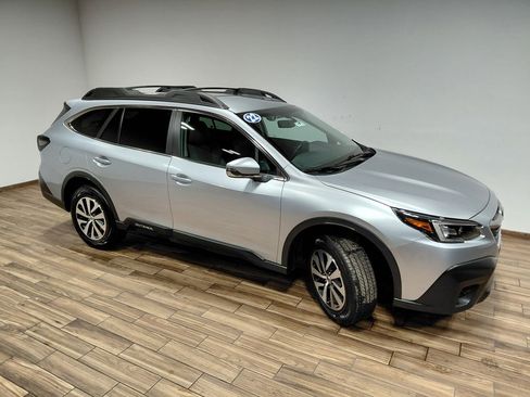 Used 2022 Subaru Outback Premium w/ Popular Package #1 AWD/4WD image 12