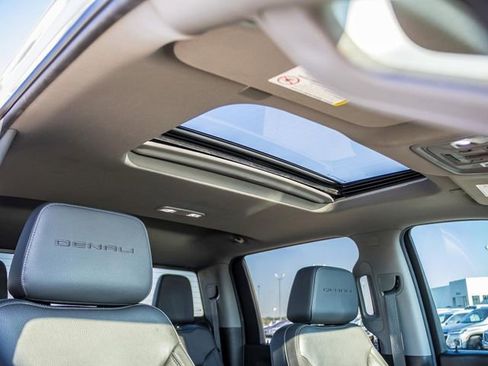 Used 2022 GMC Sierra 2500 Denali w/ Technology Package image 13