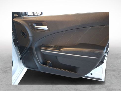 Used 2019 Dodge Charger Scat Pack w/ Driver Confidence Group image 9