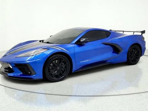 Used 2023 Chevrolet Corvette Stingray Premium Cpe w/ Z51 Performance Package RWD image 4