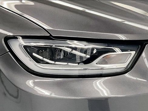 Used 2021 Chrysler Pacifica Touring-L w/ Uconnect Theater Family Group image 30