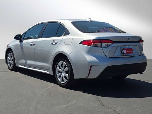 Certified 2025 Toyota Corolla LE FWD image 5