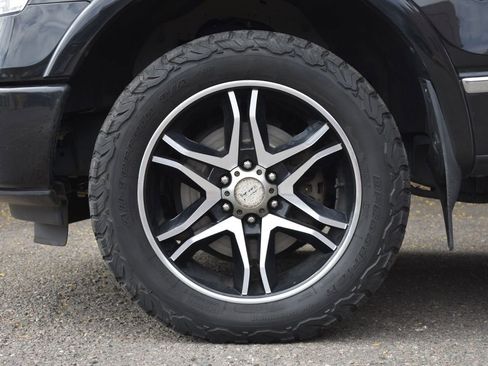 Used 2013 Ford F150 Platinum image 25