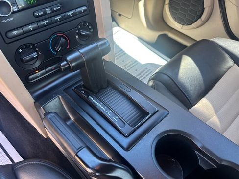 Used 2008 Ford Mustang GT Premium RWD image 16