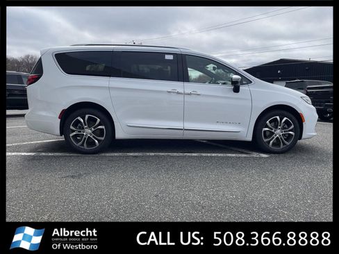 New 2026 Chrysler Pacifica Pinnacle AWD/4WD image 6