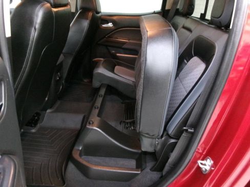 Used 2020 Chevrolet Colorado Z71 image 26