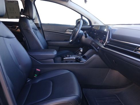 Used 2023 Kia Sportage EX image 15
