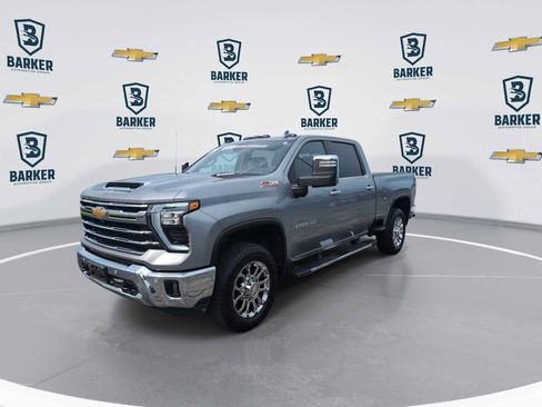 Used 2026 Chevrolet Silverado 2500 LTZ w/ LTZ Plus Package AWD/4WD image 4
