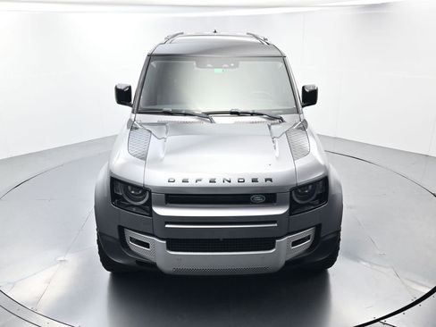 Used 2023 Land Rover Defender 110 S image 40