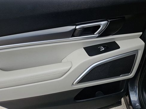 Used 2020 Kia Telluride S FWD image 16