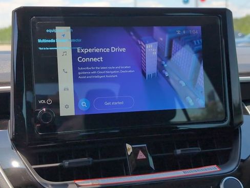 Used 2025 Toyota Corolla LE w/ Convenience Package FWD image 17