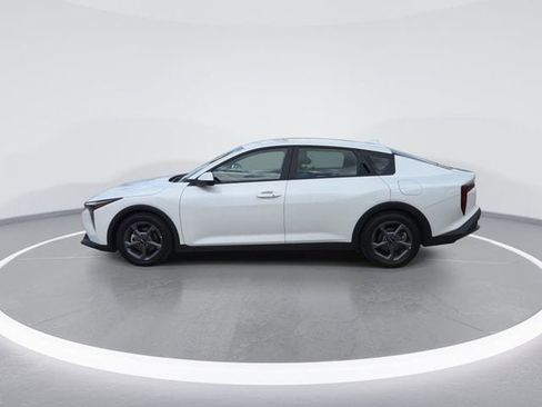 Used 2025 Kia K4 FWD image 5