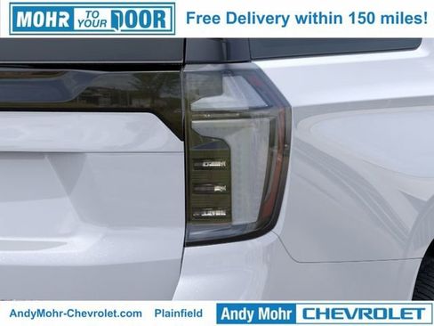 New 2026 Chevrolet Suburban Premier AWD/4WD image 11