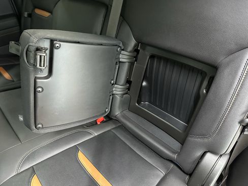 Certified 2023 GMC Sierra 1500 AT4 w/ AT4 Premium Package image 37