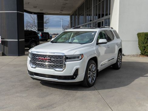 Used 2021 GMC Acadia Denali w/ GMC Pro Grade Package image 3
