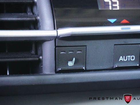 Used 2024 Toyota Sienna XLE image 10