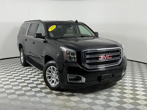 Used 2020 GMC Yukon XL SLT w/ Open Road Package AWD/4WD image 2