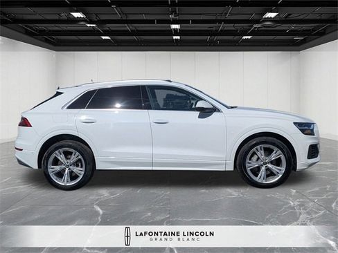 Used 2022 Audi Q8 Premium Plus w/ Premium Plus Package image 6