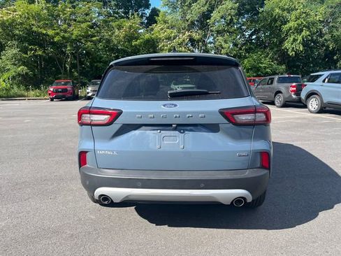 Used 2023 Ford Escape SE w/ PHEV Premium Package FWD image 4