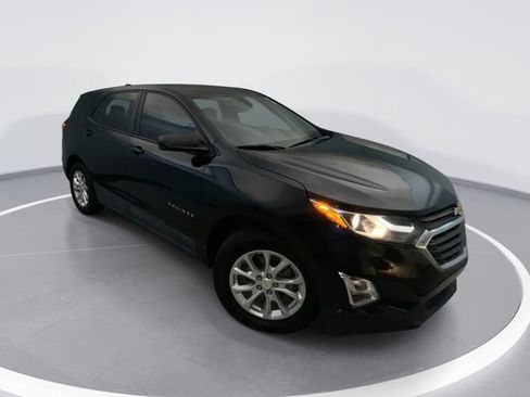 Used 2020 Chevrolet Equinox LS FWD image 1