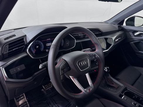 Certified 2025 Audi Q3 2.0T Premium Plus w/ Premium Plus Package image 4