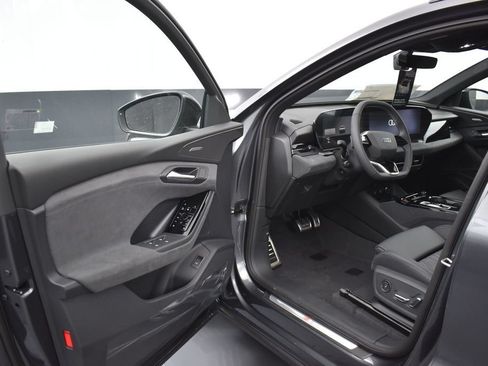 New 2027 Audi SQ6 e-tron Premium Plus AWD/4WD image 5