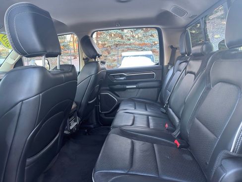 Used 2019 RAM 1500 Laramie image 33
