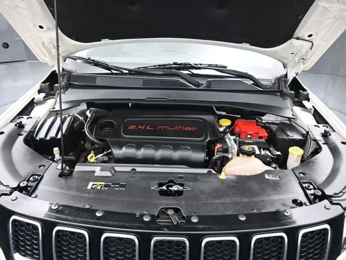 Used 2020 Jeep Compass Limited w/ Premium Lighting Group AWD/4WD image 46