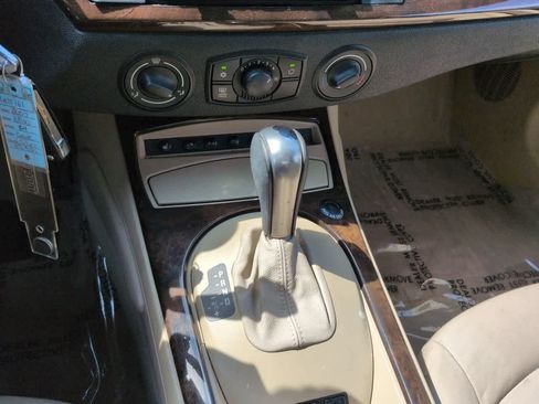 Used 2007 BMW Z4 3.0i RWD image 16